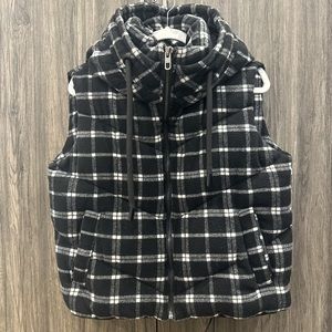 NWOT Zara Hooded Plaid Puffer Vest